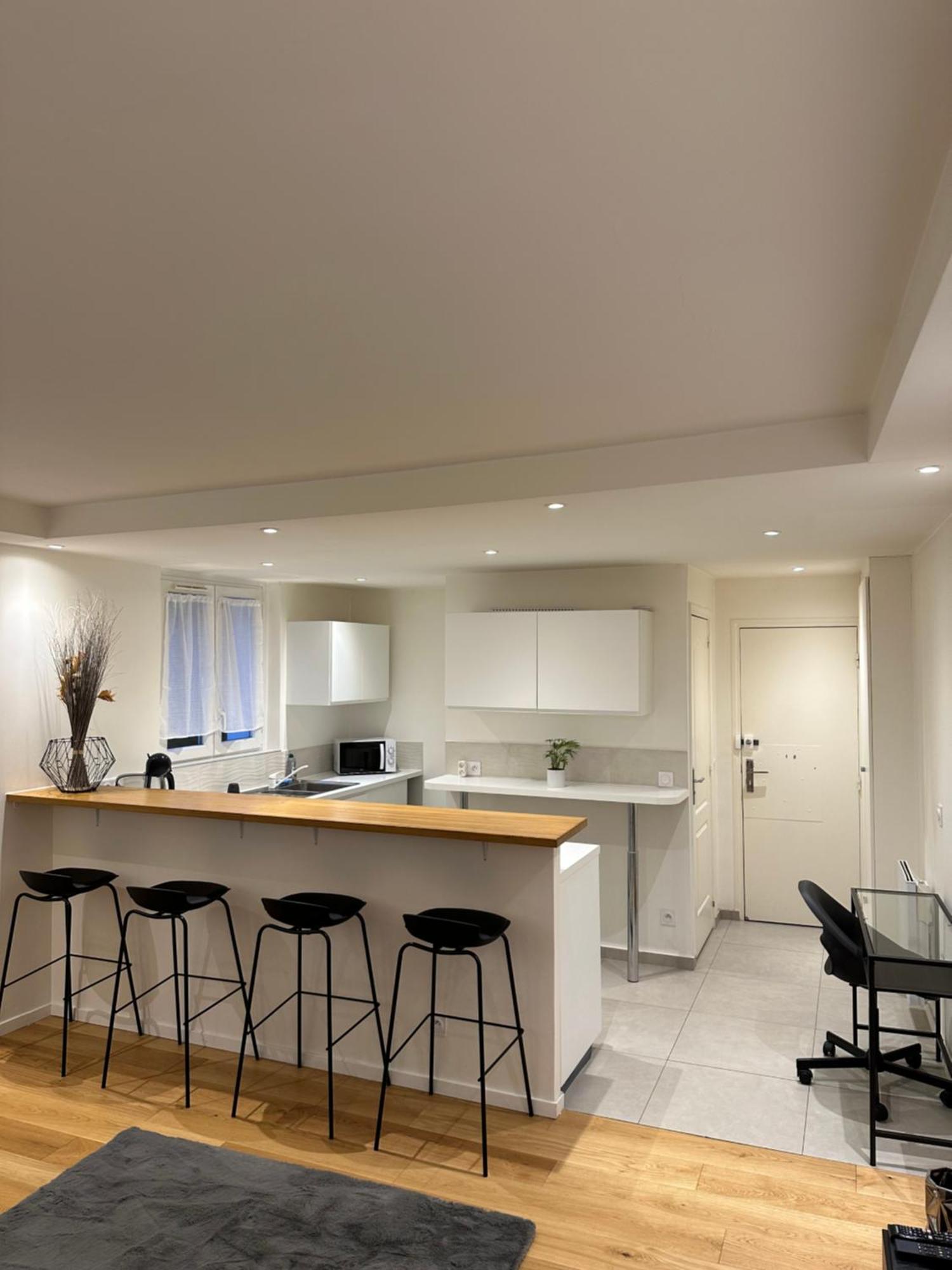 Super Appartement Refait A Neuf Beaucoup De Charme Boulogne-Billancourt Exterior foto